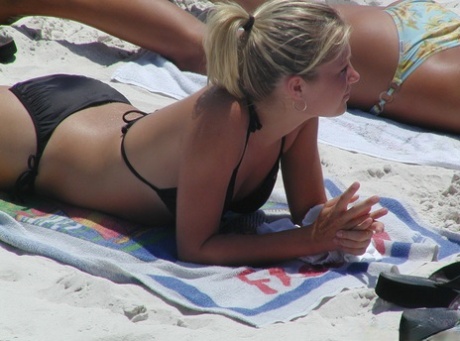 Blonde Girls Nude Beach - Girls Nude Public Beach Porn Pics & Nude XXX Photos - NakedWomenPics.com
