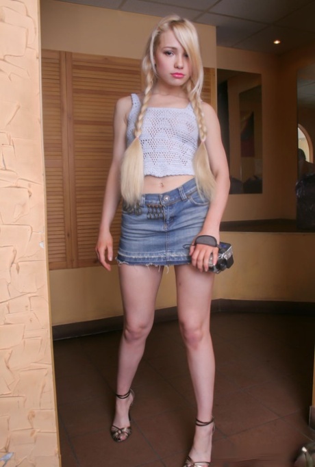 Blonde Legs Porn Hair - Blonde Long Legs Porn Pics & Nude XXX Photos - NakedWomenPics.com